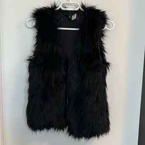 Black Faux Fur Vest w/ Pockets
